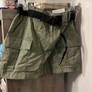 Army skirt never worn